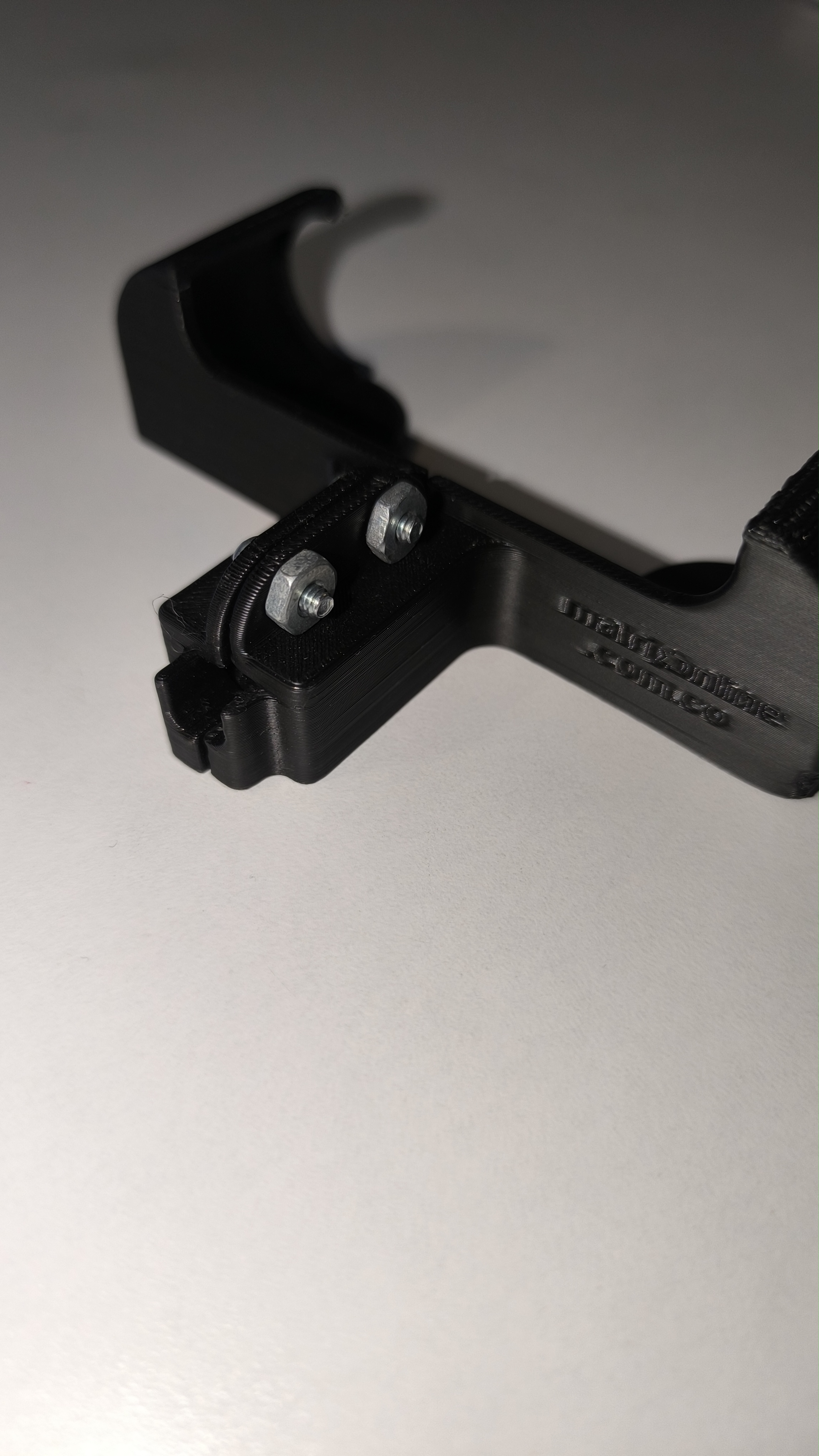 Protectores de cable Brio con tornillo